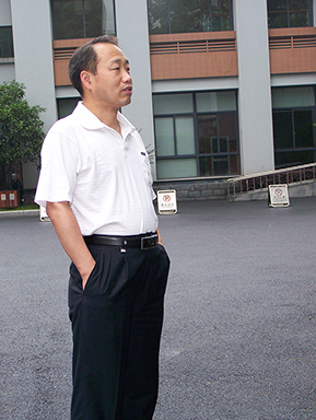 刘 杰 研发顾问，博士、教授，陪跑企业十年，负责产品研发，技术难关攻克